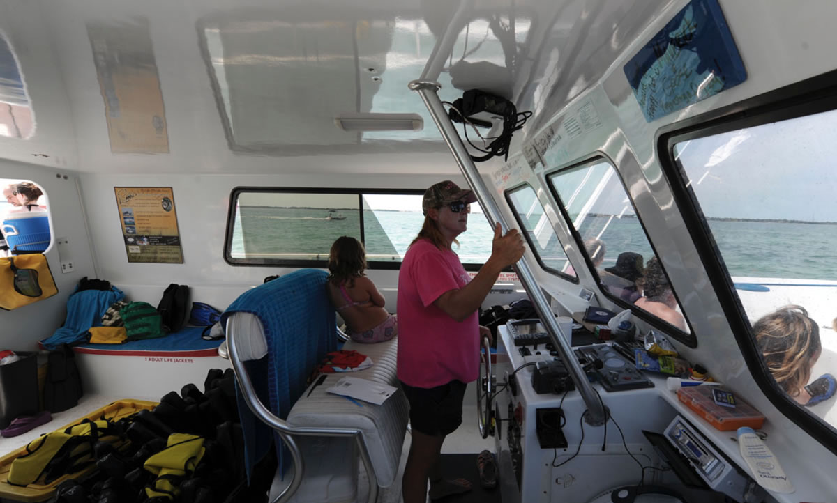 Florida Keys Snorkeling Aboard the "Happy Cat" Robbie's of Islamorada