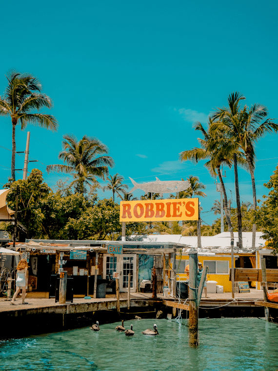 Robbie´s of Islamorada view from the ocean